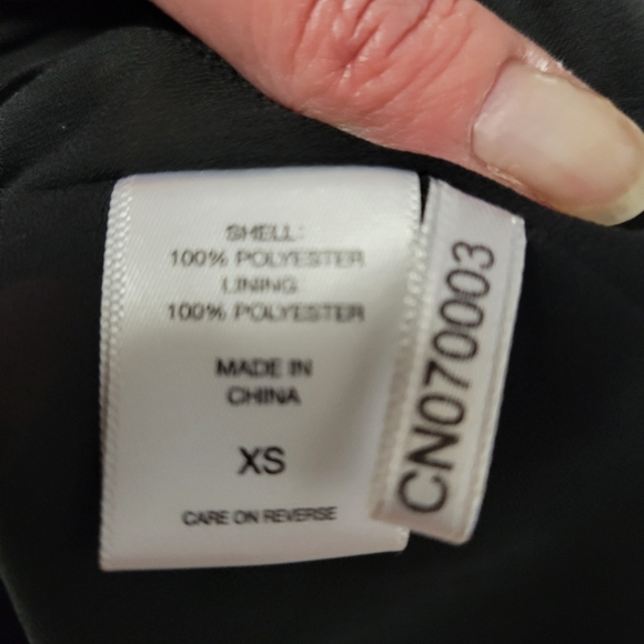 NY & COMPANY XS DRESS - Picture 5 of 5